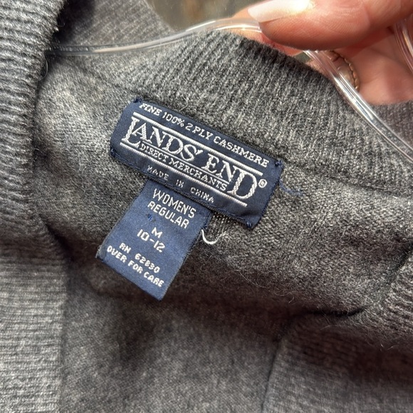 Lands' End Gray 100% 2 Ply Cashmere Sleeveless Button Down Tunic Length Vest M - Picture 3 of 10